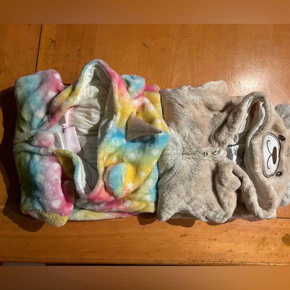 Onesies 0 to  3 moths infant set of two. Winter warmth full body cover hoodie - Picture 2 of 13